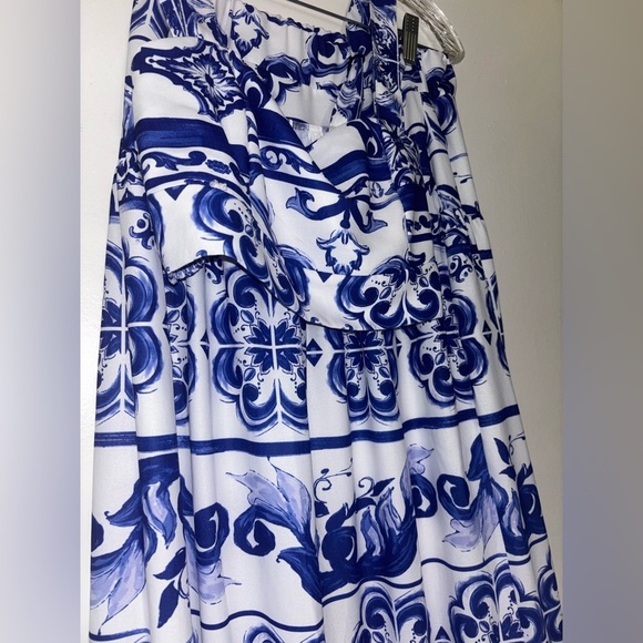 Navy and White Patterned 2 piece set - Picture 2 of 2